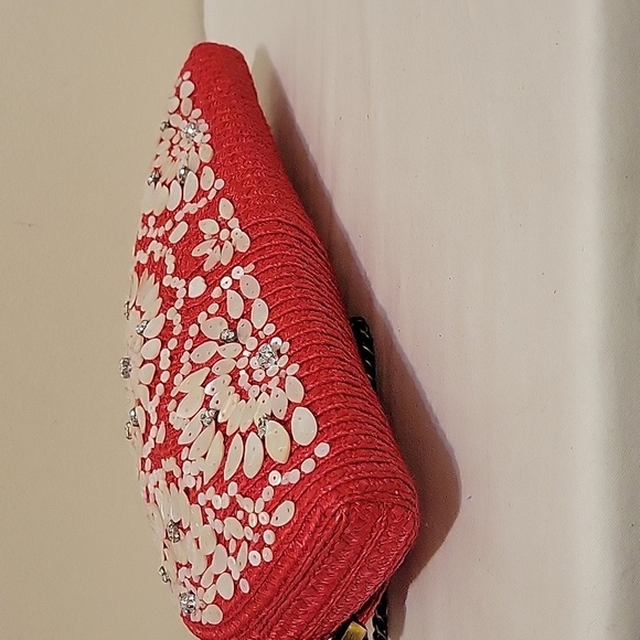 Eric Javits Red Straw Beaded Shoulder Bag - Picture 6 of 11